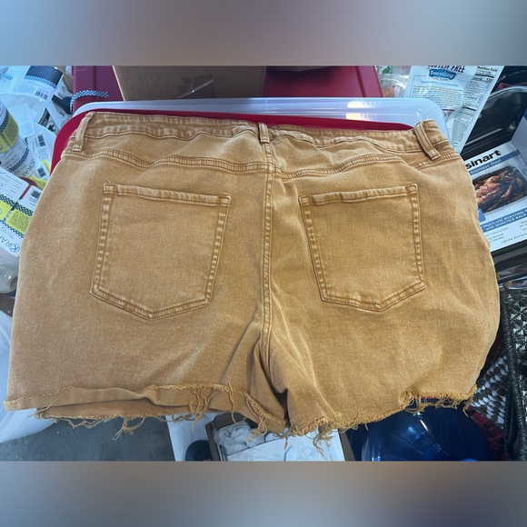 Ava & viv camel denim shorts - Picture 3 of 3